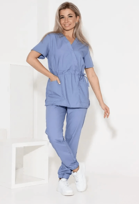 голубой медицинской костюм